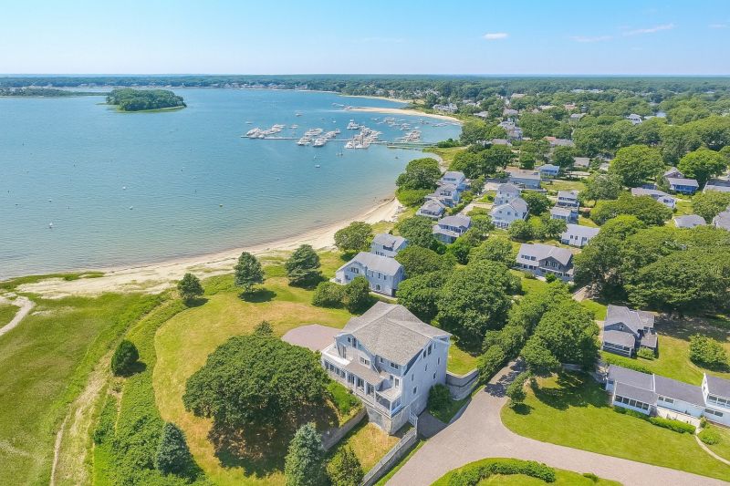 Best Siding Replacement pros in Mashpee, MA